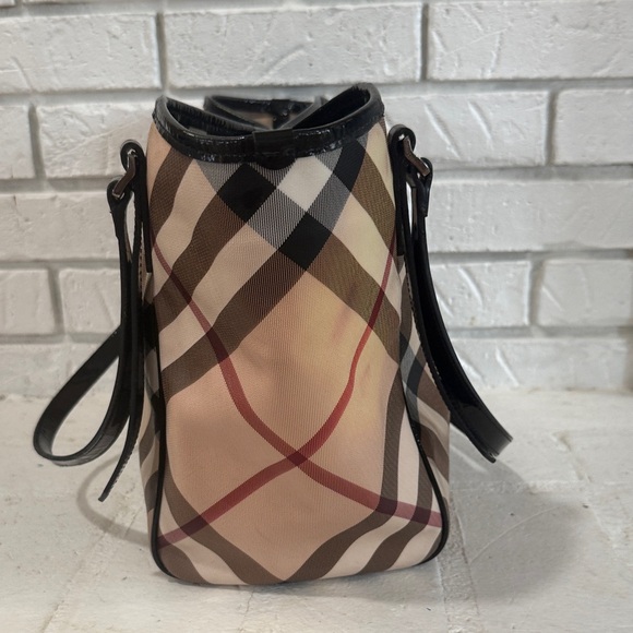 Burberry Beige and Black Checkered Tote - Picture 4 of 11